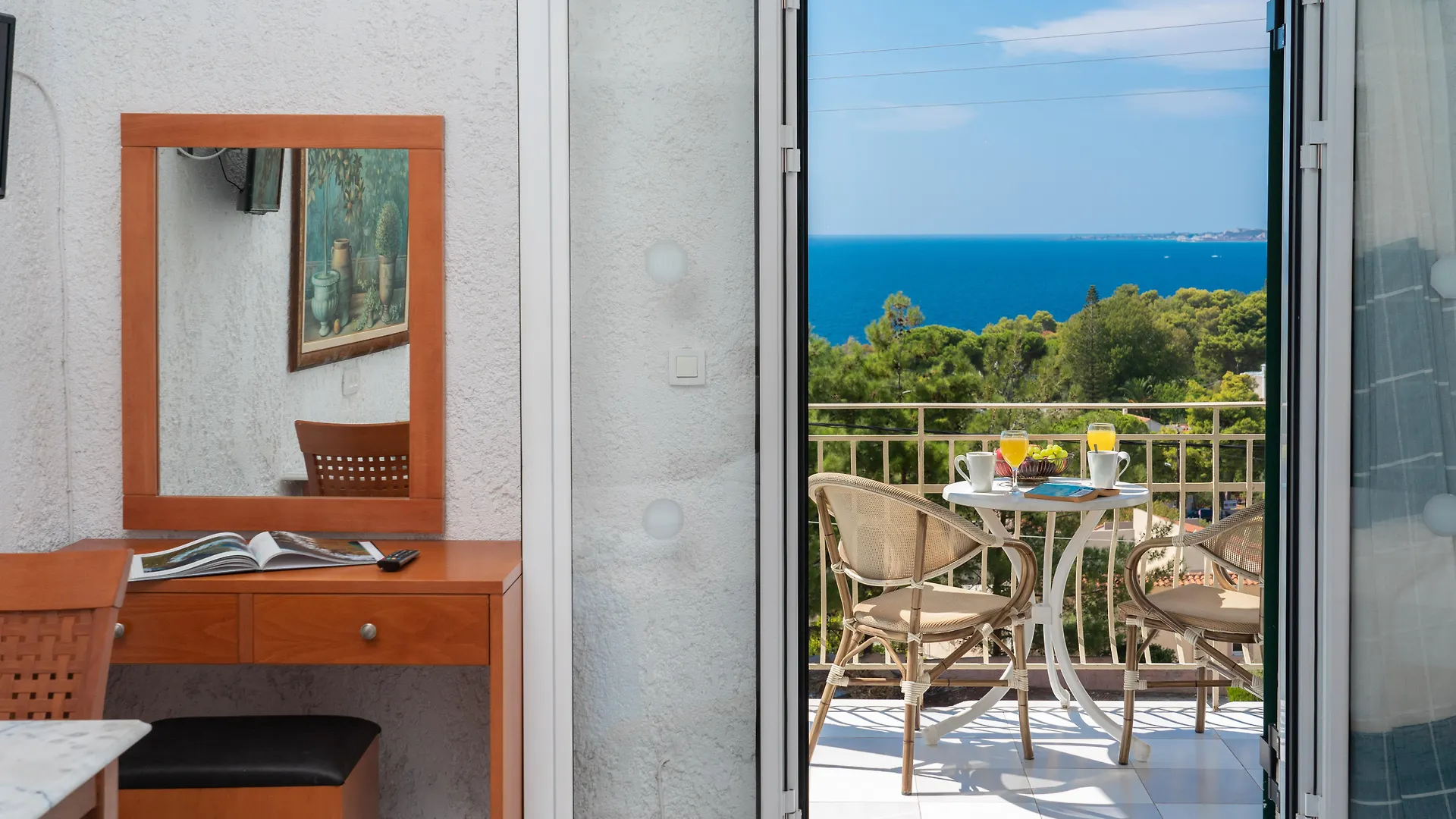 Kekatos Studios Lassi  Greece