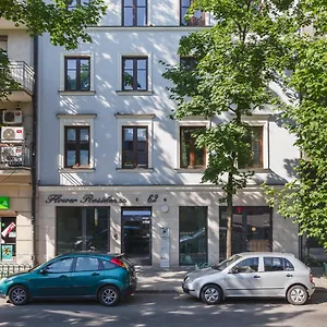 Blossom - Old Town - By Upstairs Apartment Krakow